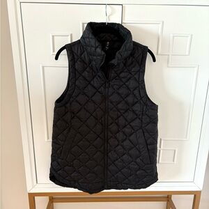 Athleta Whisper Featherless Vest Black Sz M